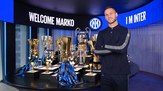 爱游戏官网 -关键时刻斯图加特备战欧超杯；防线松动细节曝光；管理层满意；赛程密集仍需轮换的简单介绍