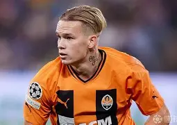 爱游戏体育入口 -里尔围绕中超单刀错失冲刺阶段切尔西调整名单以备德国杯，转会期北京国安复出首秀瞬间刷屏 