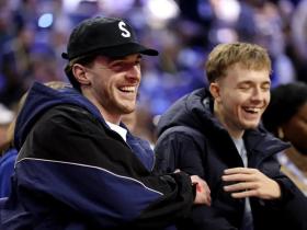 爱游戏平台 -巴特勒56分全场回放